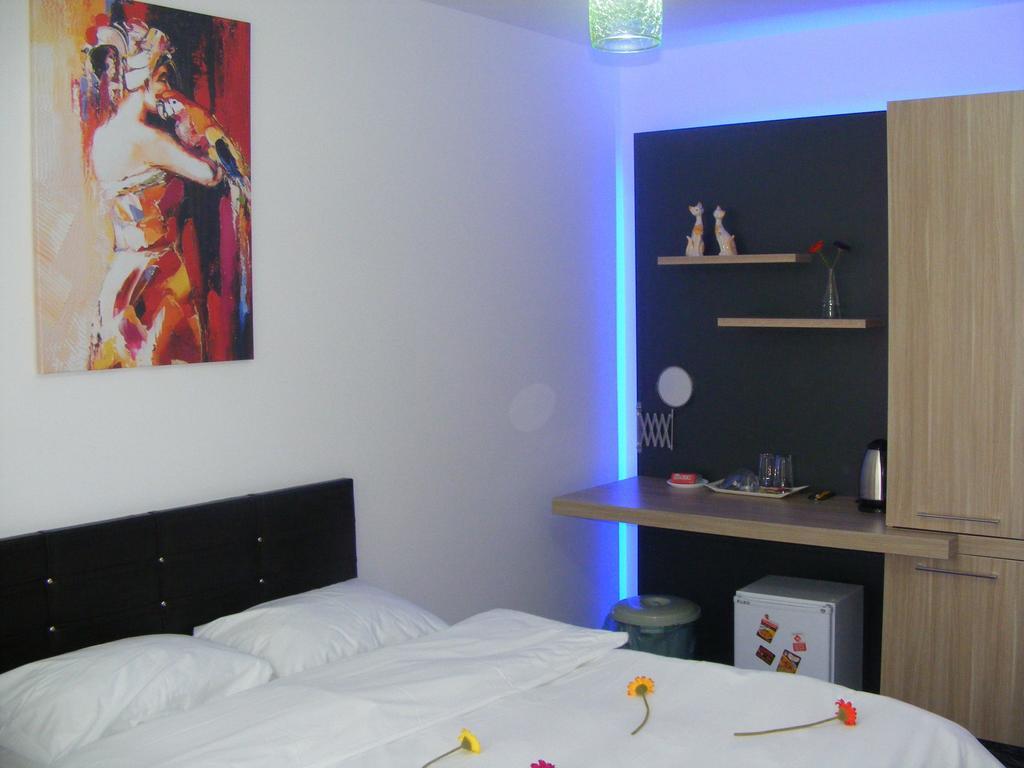 Kat11 Aparthotel Истанбул Стая снимка